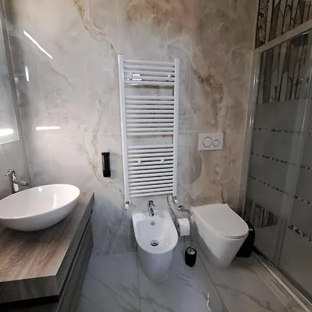 Deluxe Bed & Breakfast 3*